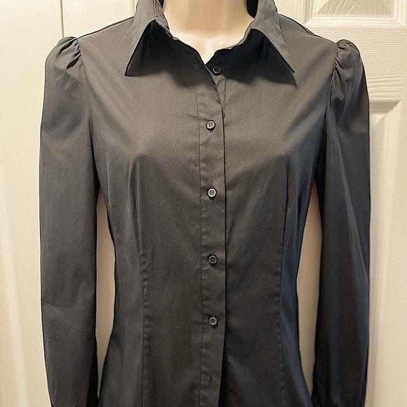 Prada- The classic black shirt from no other label but Prada. - Picture 1 of 7